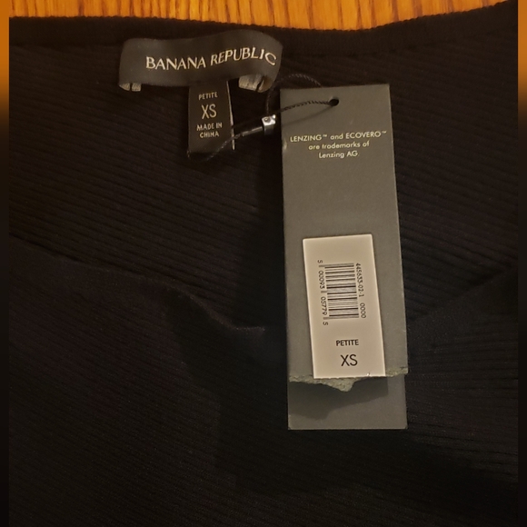 Banana Republic Lenzing Ecovero Serene sweater dress, black, size Petite XS, NEW - Picture 3 of 7